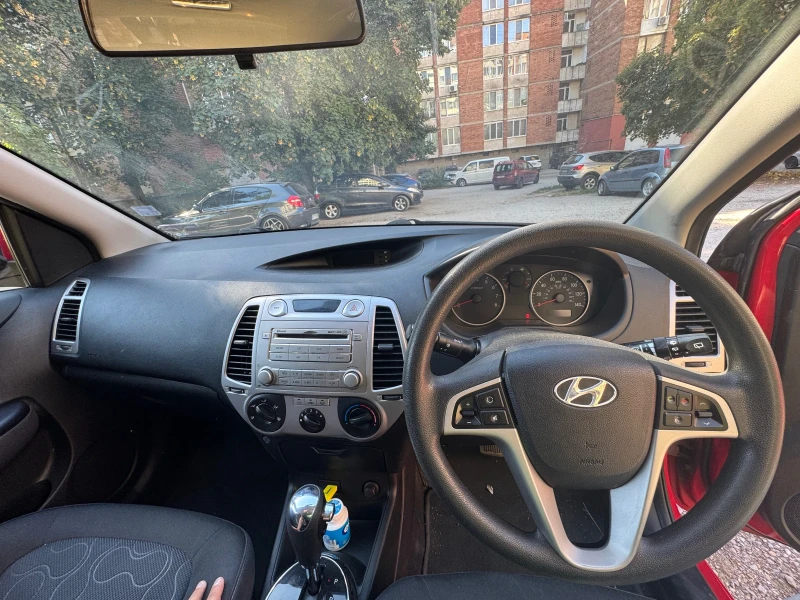Hyundai I20, снимка 8 - Автомобили и джипове - 52373404