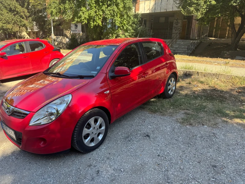 Hyundai I20, снимка 2 - Автомобили и джипове - 52373404