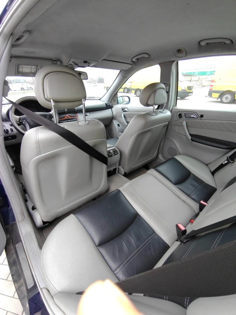 Mercedes-Benz C 220, снимка 7 - Автомобили и джипове - 52904726