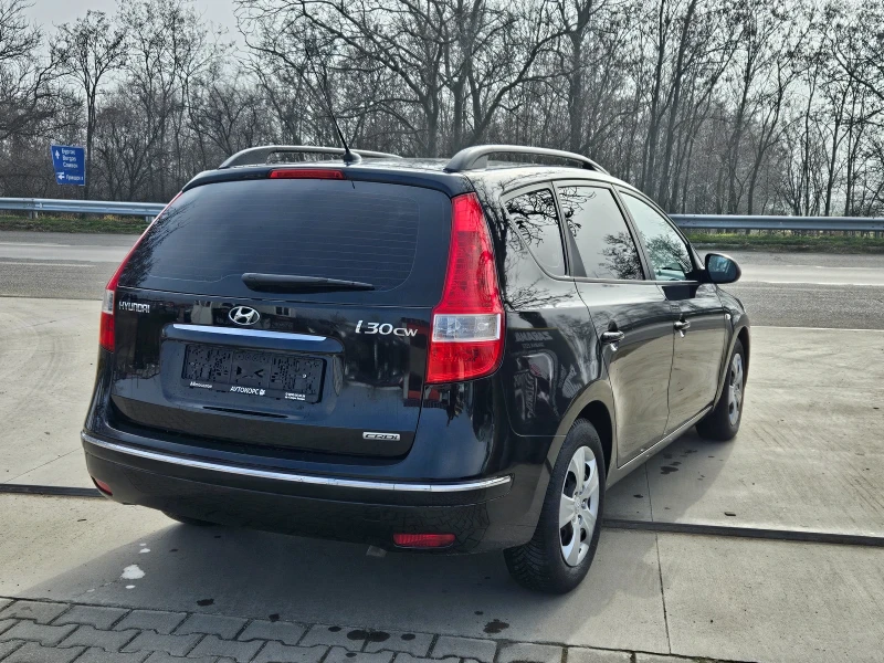 Hyundai I30 1.6CRDI* AUTOMAT , снимка 5 - Автомобили и джипове - 52908465