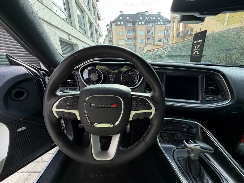 Dodge Challenger SXT Plus, SRT Optic, обдухване, подгреви, снимка 8 - Автомобили и джипове - 53465349