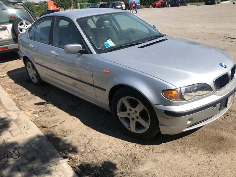 BMW 320 2.0D, снимка 11 - Автомобили и джипове - 18541368