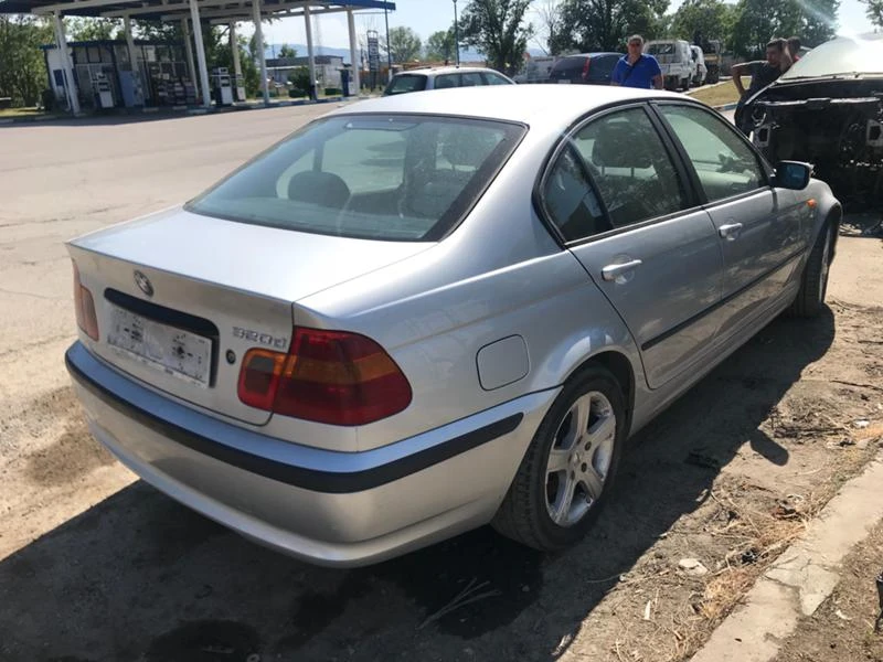 BMW 320 2.0D, снимка 13 - Автомобили и джипове - 18541368