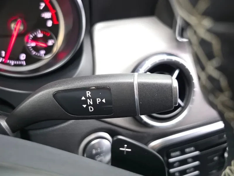 Mercedes-Benz CLA 250 САМО 30% АВАНС, снимка 9 - Автомобили и джипове - 55735104