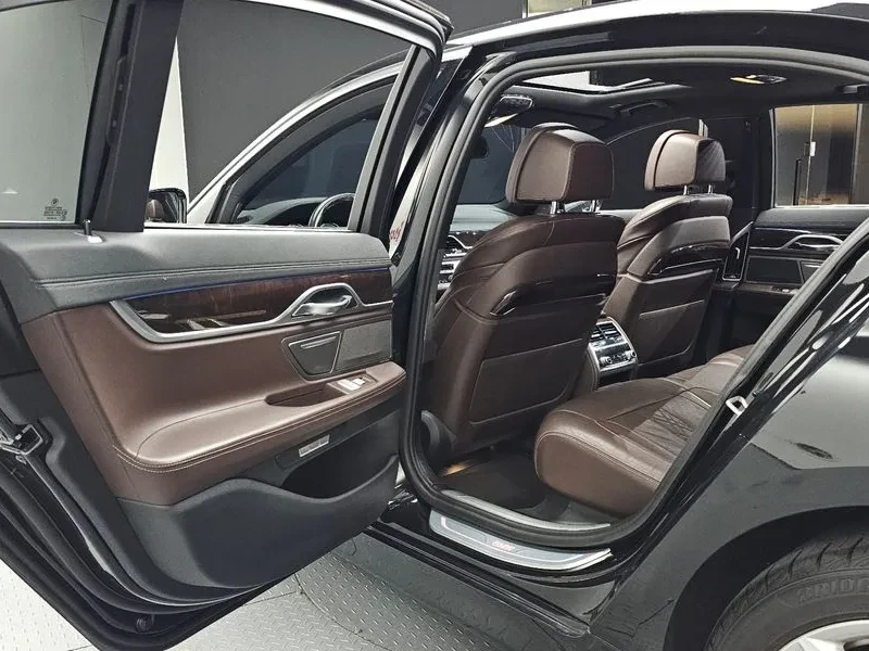 BMW 730 D xDrive, снимка 12 - Автомобили и джипове - 55888930