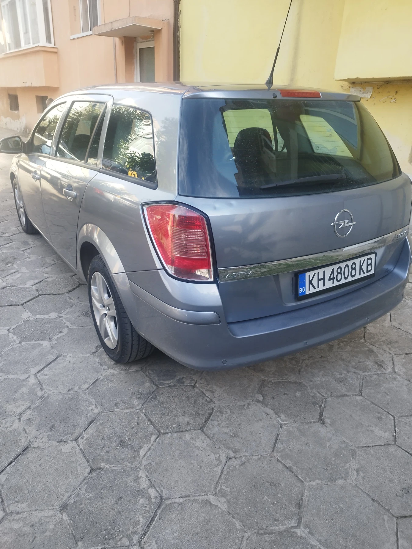 Opel Astra 1.9-120k.c, АВТОМАТ ПЕРФЕКТНА - изображение 3