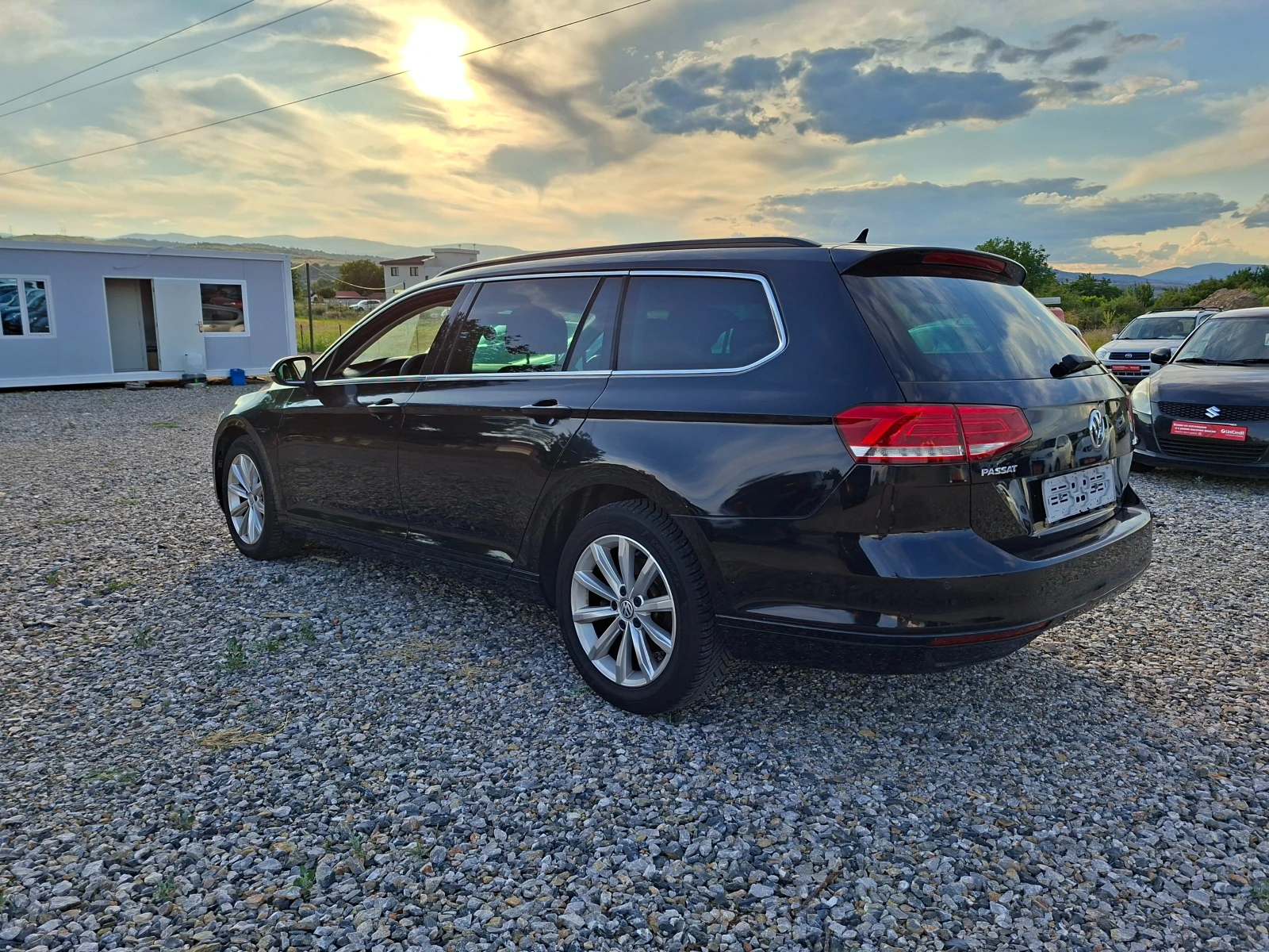 VW Passat 1.6TDI* AUTOMATIC-DSG* 36м. х 271EUR. * , снимка 3 - Автомобили и джипове - 49677689