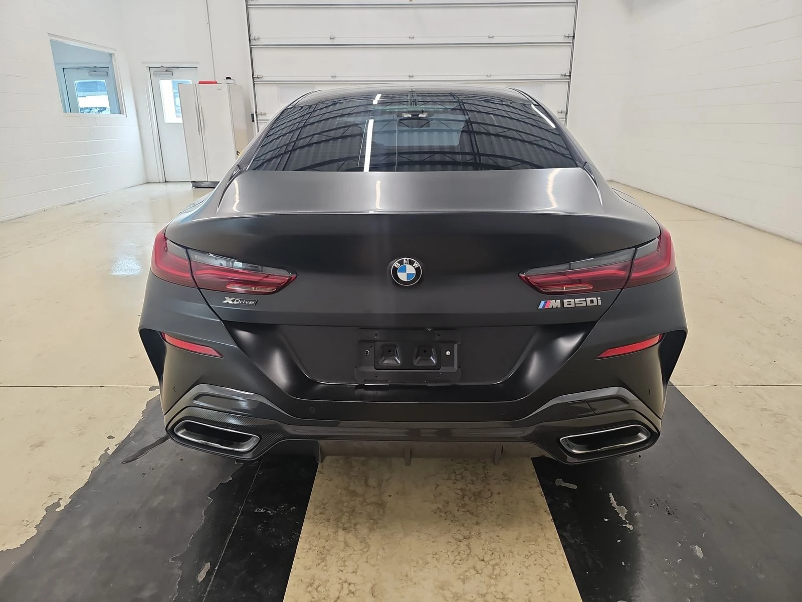 BMW 850 M850i* BOWERS&WILKINS* DISTRONIC* ОБДУХВАНЕ*       - изображение 5