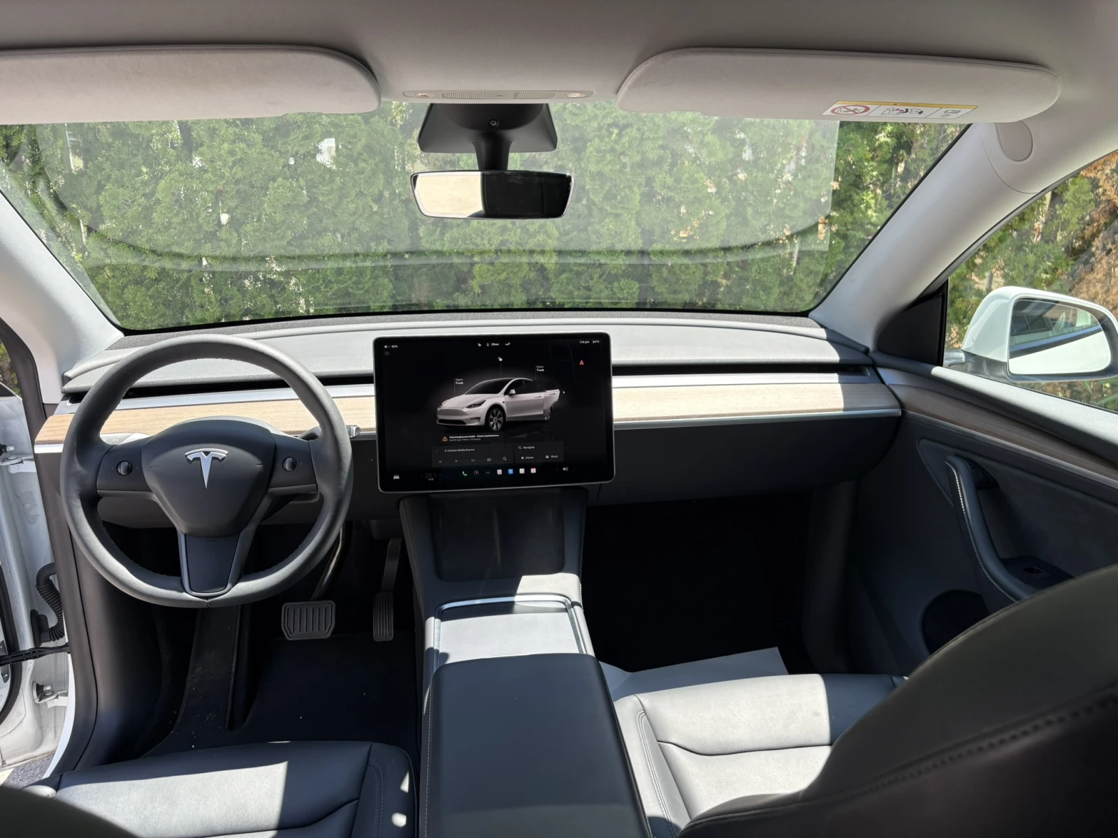 Tesla Model Y  Long Range AWD - изображение 9