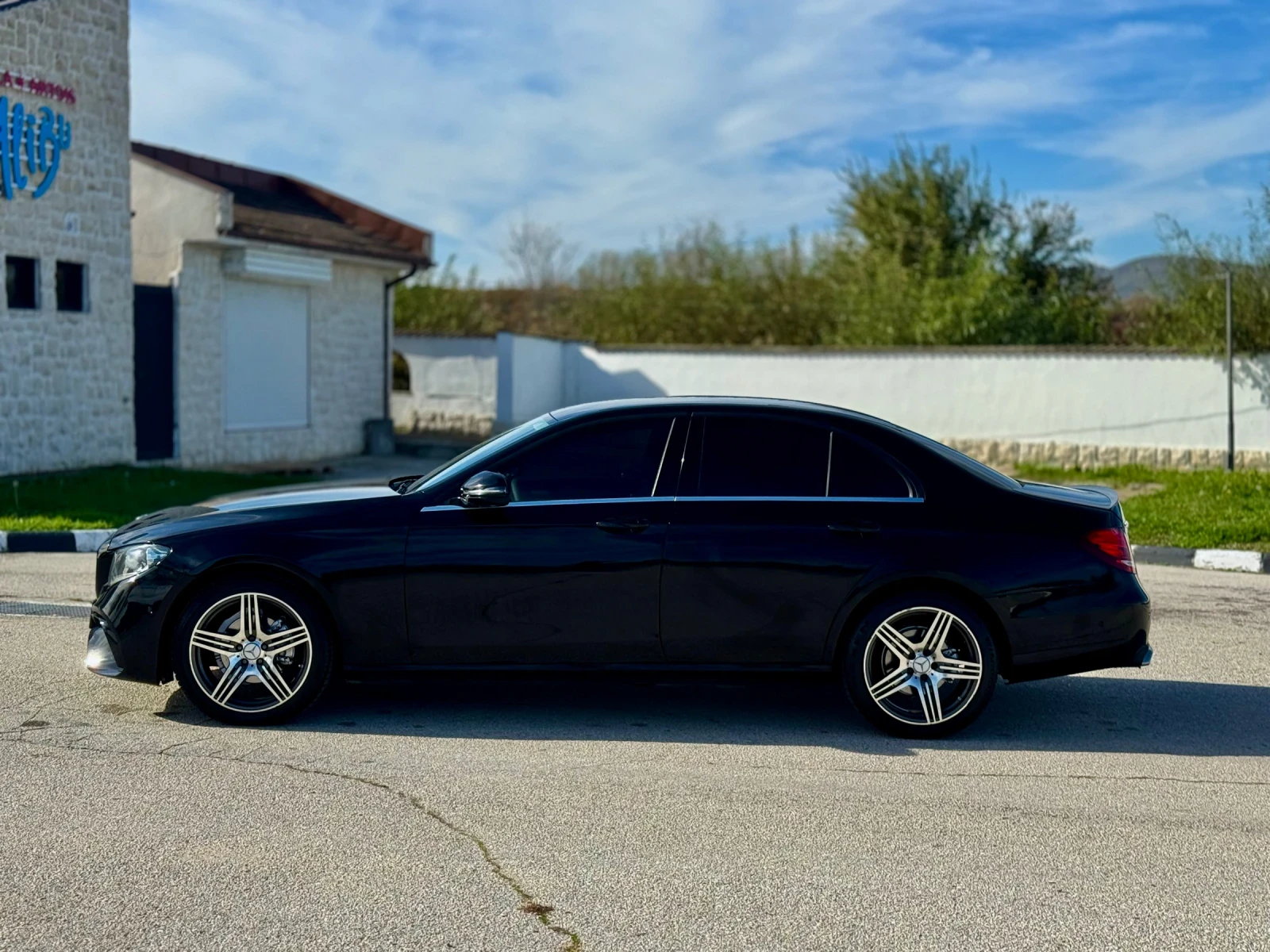 Mercedes-Benz E 200 AMG performance | Mobile.bg   8