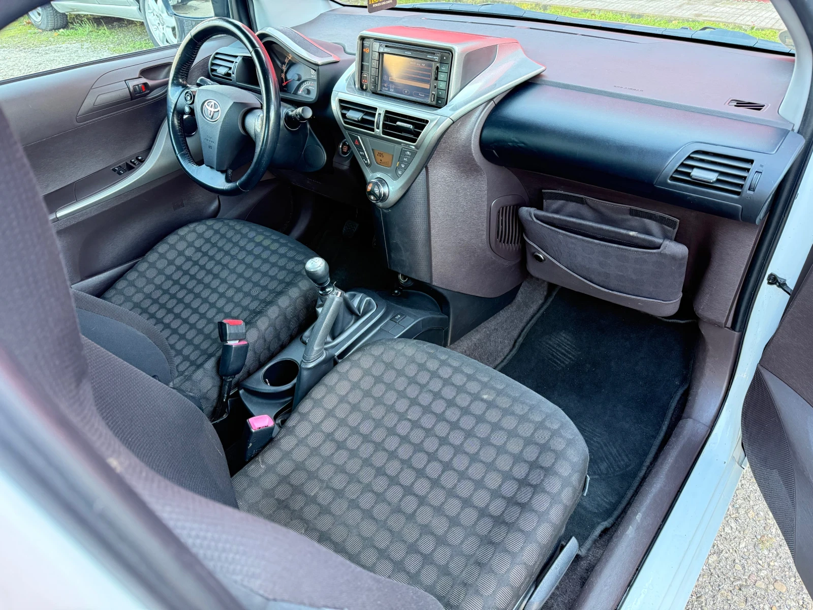 Toyota IQ | Mobile.bg � ����������� 13