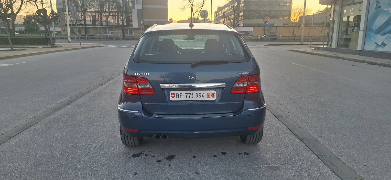 Mercedes-Benz B 200 200 Т.193 кс.Швейцария, снимка 6 - Автомобили и джипове - 54140693