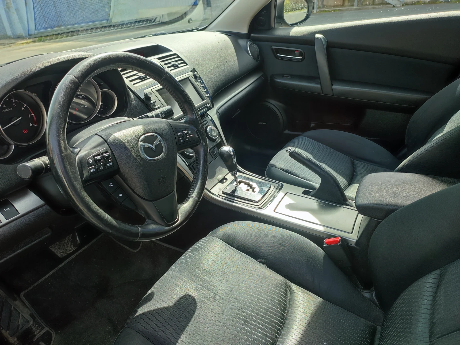 Mazda 6 2.0, снимка 11 - Автомобили и джипове - 54182292