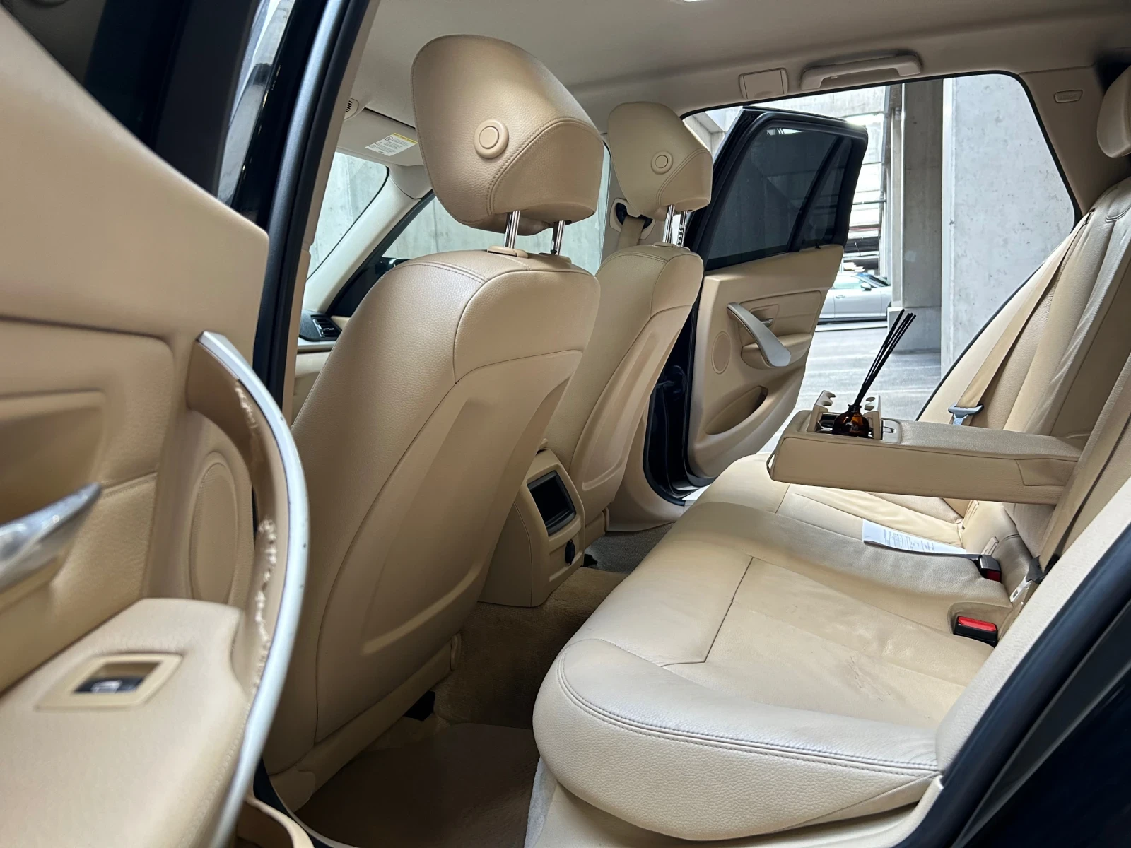 BMW 320 F31, снимка 8 - Автомобили и джипове - 54184028