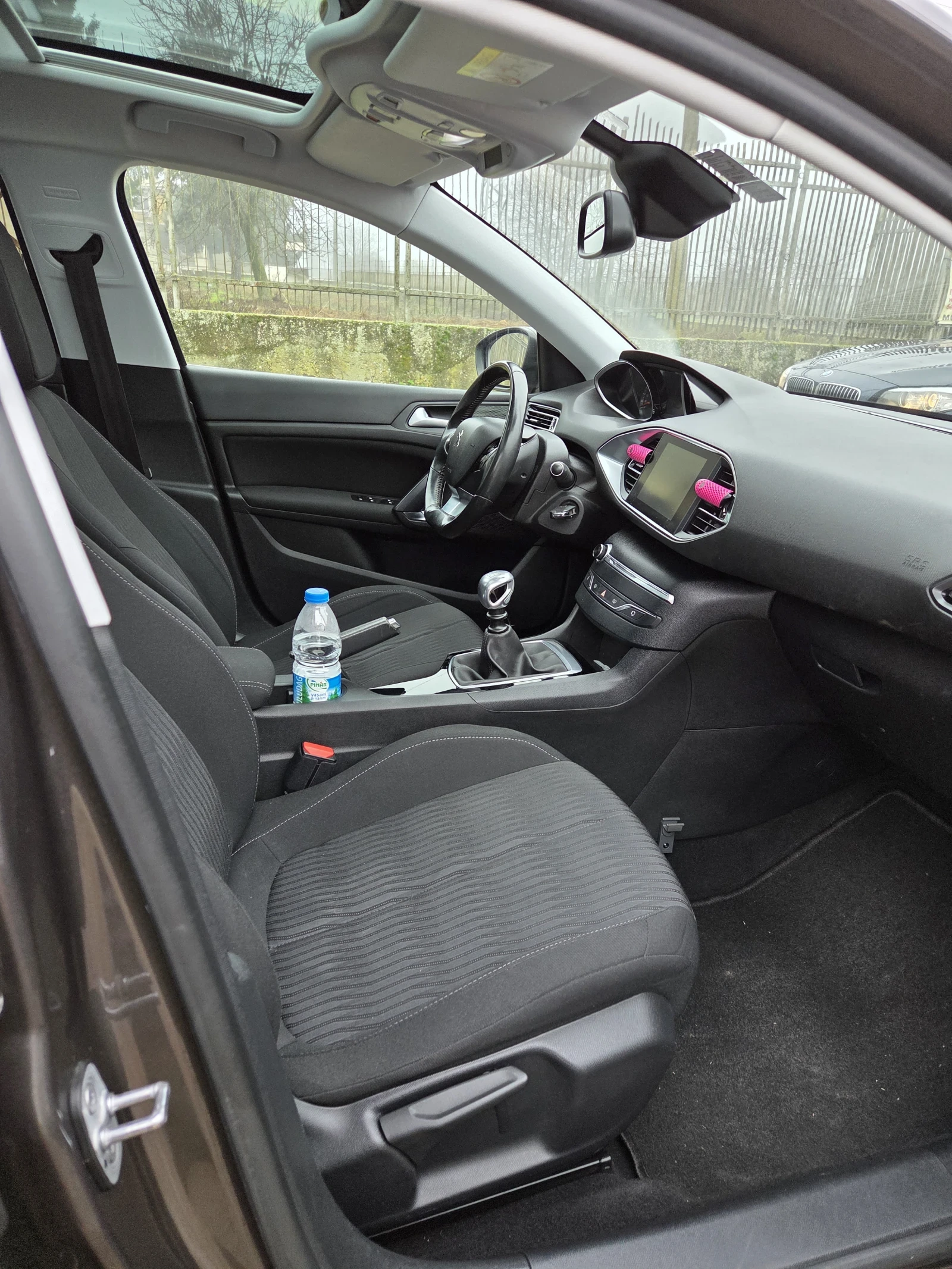 Peugeot 308 1.6 HDI, снимка 9 - Автомобили и джипове - 54209241