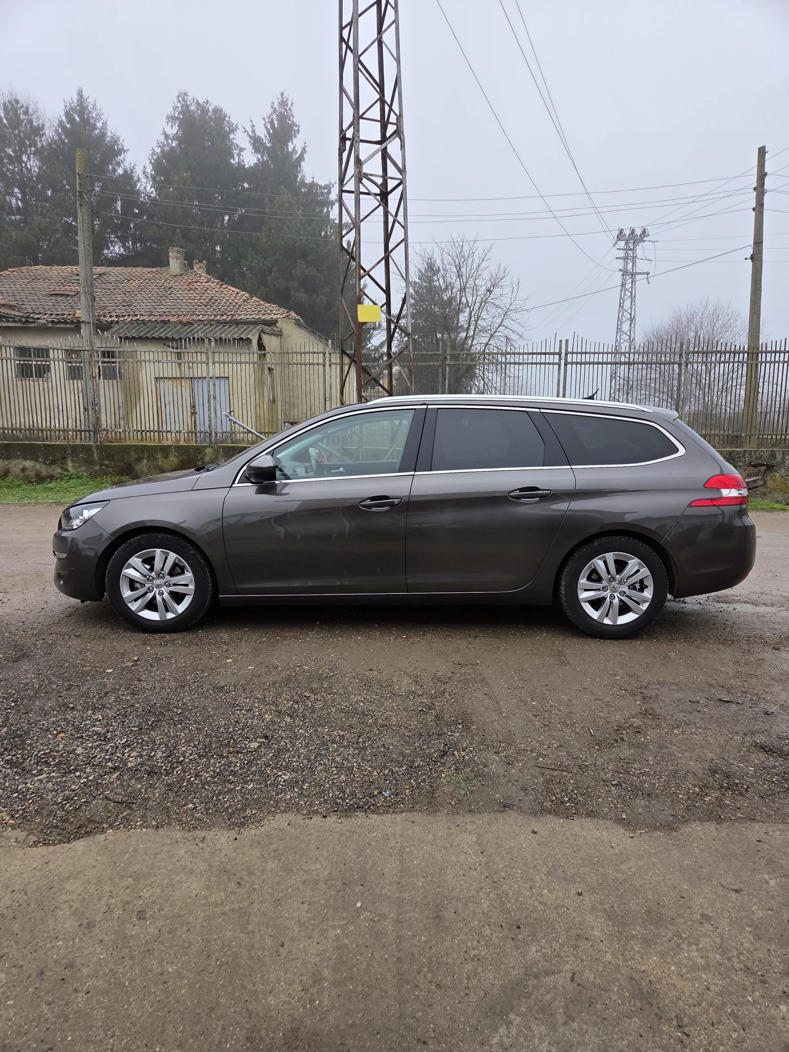 Peugeot 308 1.6 HDI, снимка 4 - Автомобили и джипове - 54209241