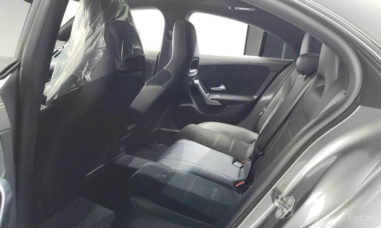 Mercedes-Benz CLA 45 AMG * S* 4MATIC* КОЖА* ПОДГРЕВ* ПАНОРАМА* КАМЕРА* HEAD, снимка 13 - Автомобили и джипове - 54488738