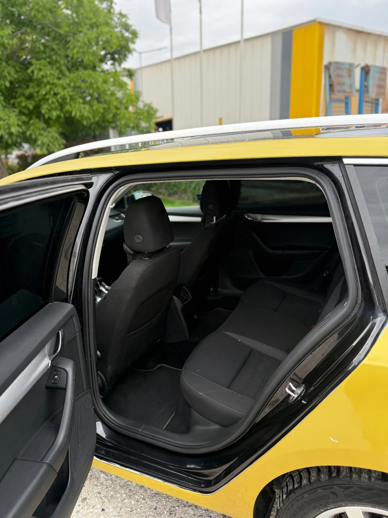 Skoda Octavia, снимка 10 - Автомобили и джипове - 54606152