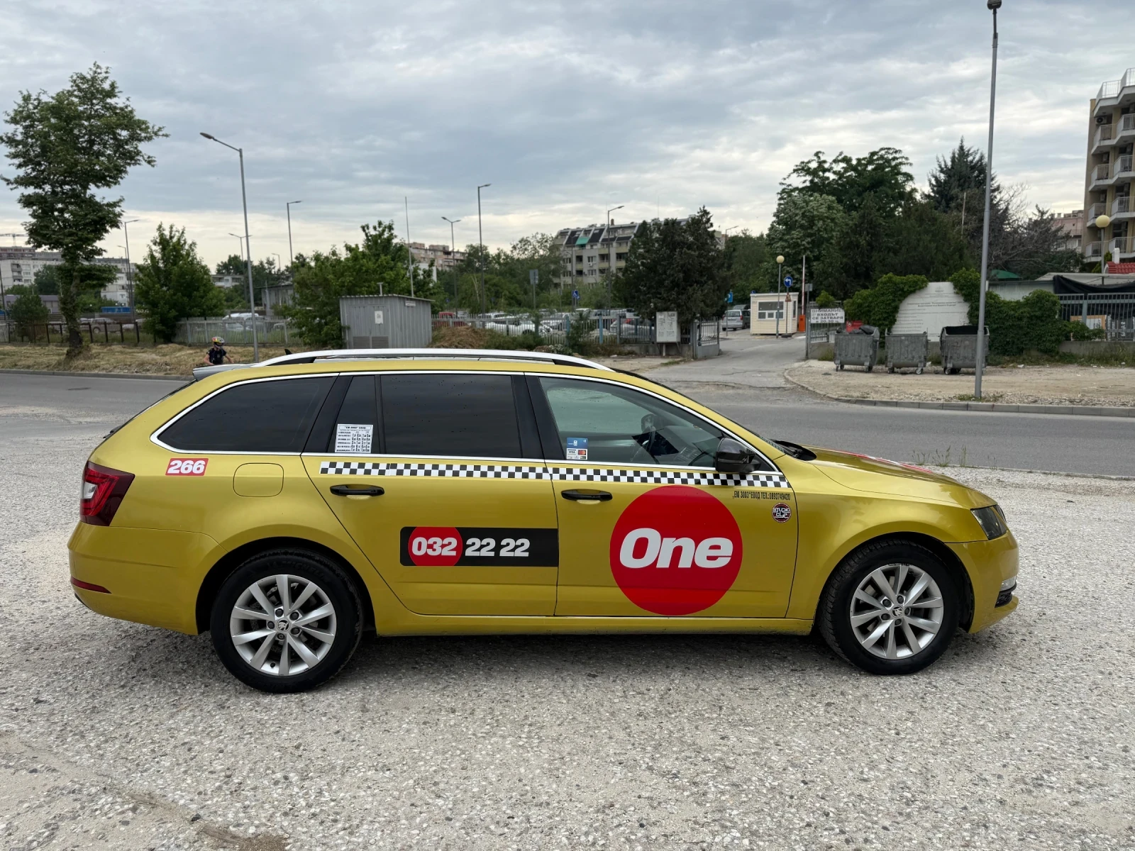 Skoda Octavia, снимка 4 - Автомобили и джипове - 54606152