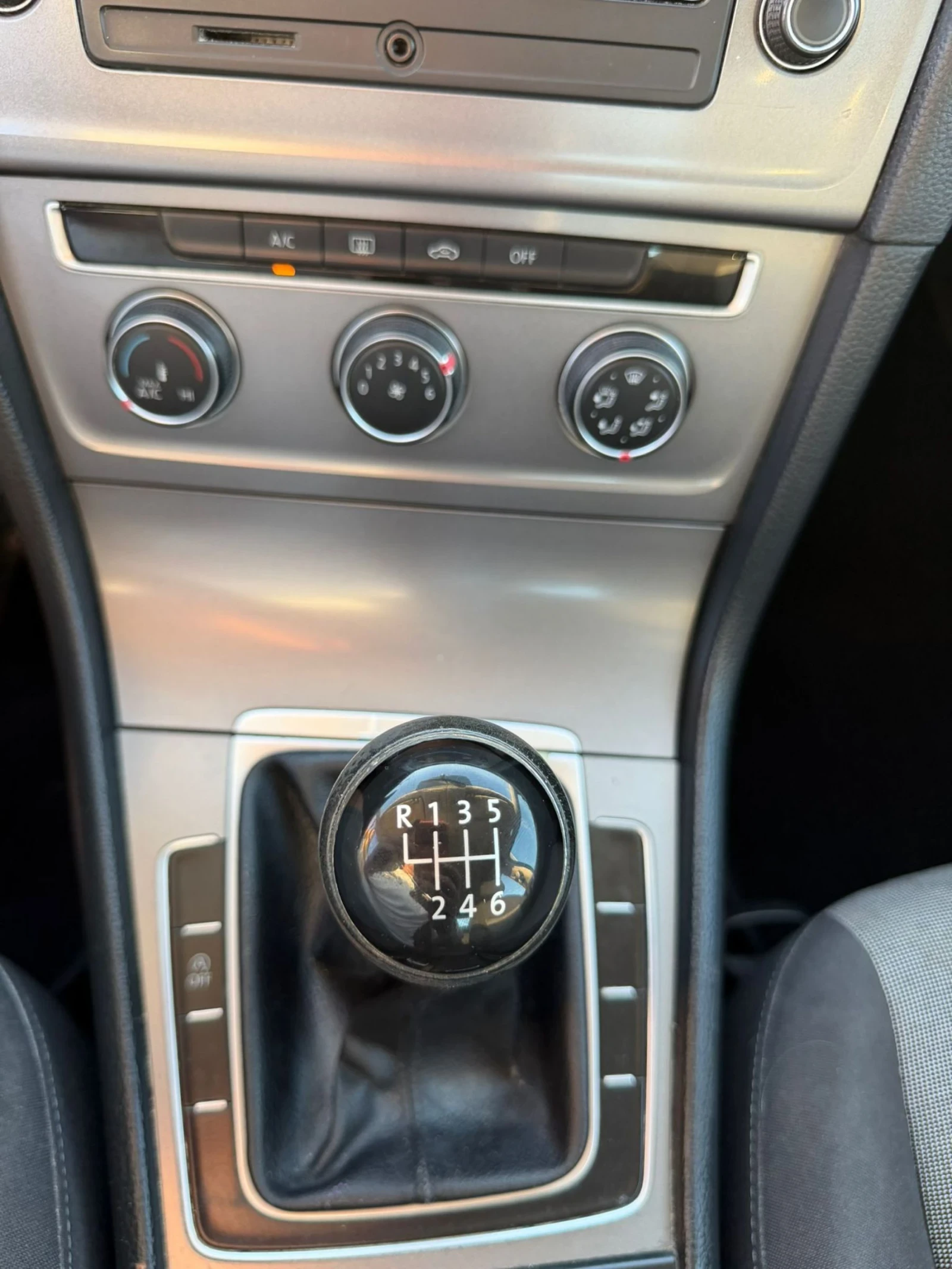 VW Golf 1.4TGi110ксА/С , снимка 14 - Автомобили и джипове - 55239995