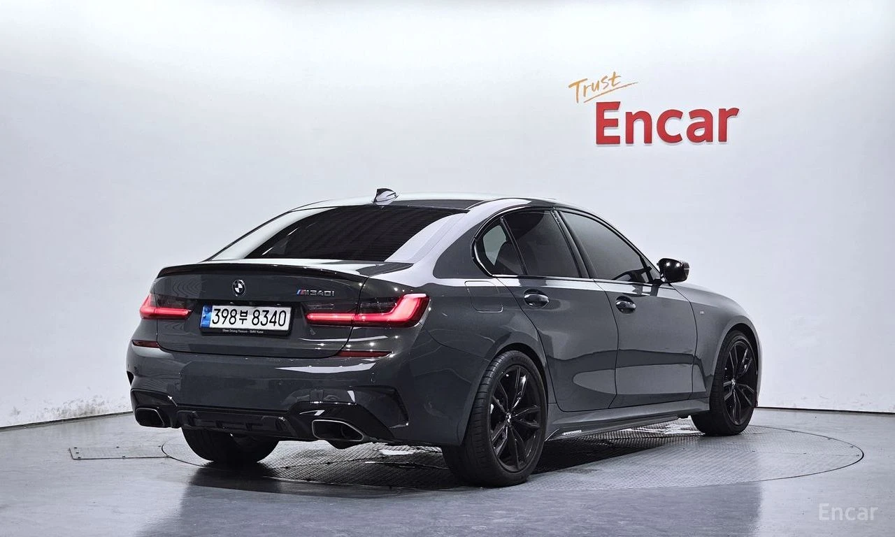 BMW 340 HARMON* KARDON* ДИСТРОНИК* ХЕДЪП* 360КАМЕРА* LANE*, снимка 2 - Автомобили и джипове - 55318780