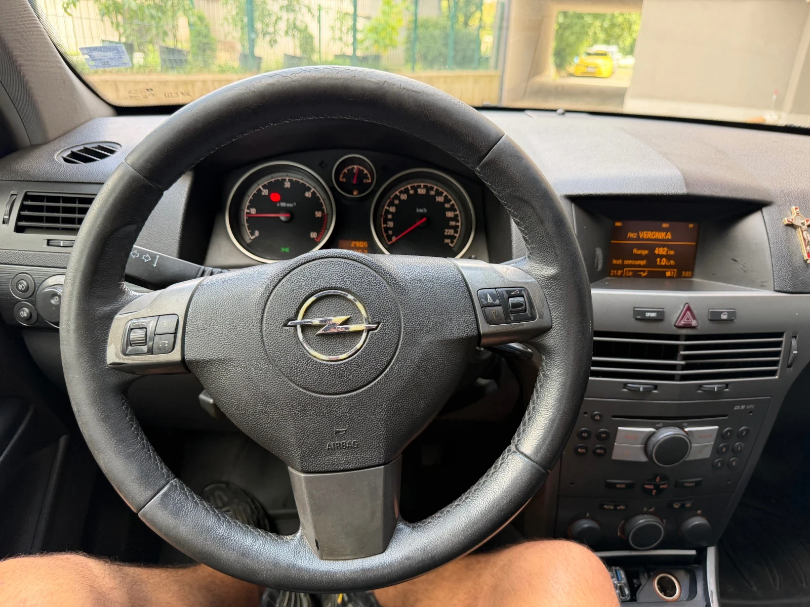 Opel Astra 1.7CDTI, снимка 9 - Автомобили и джипове - 55394499