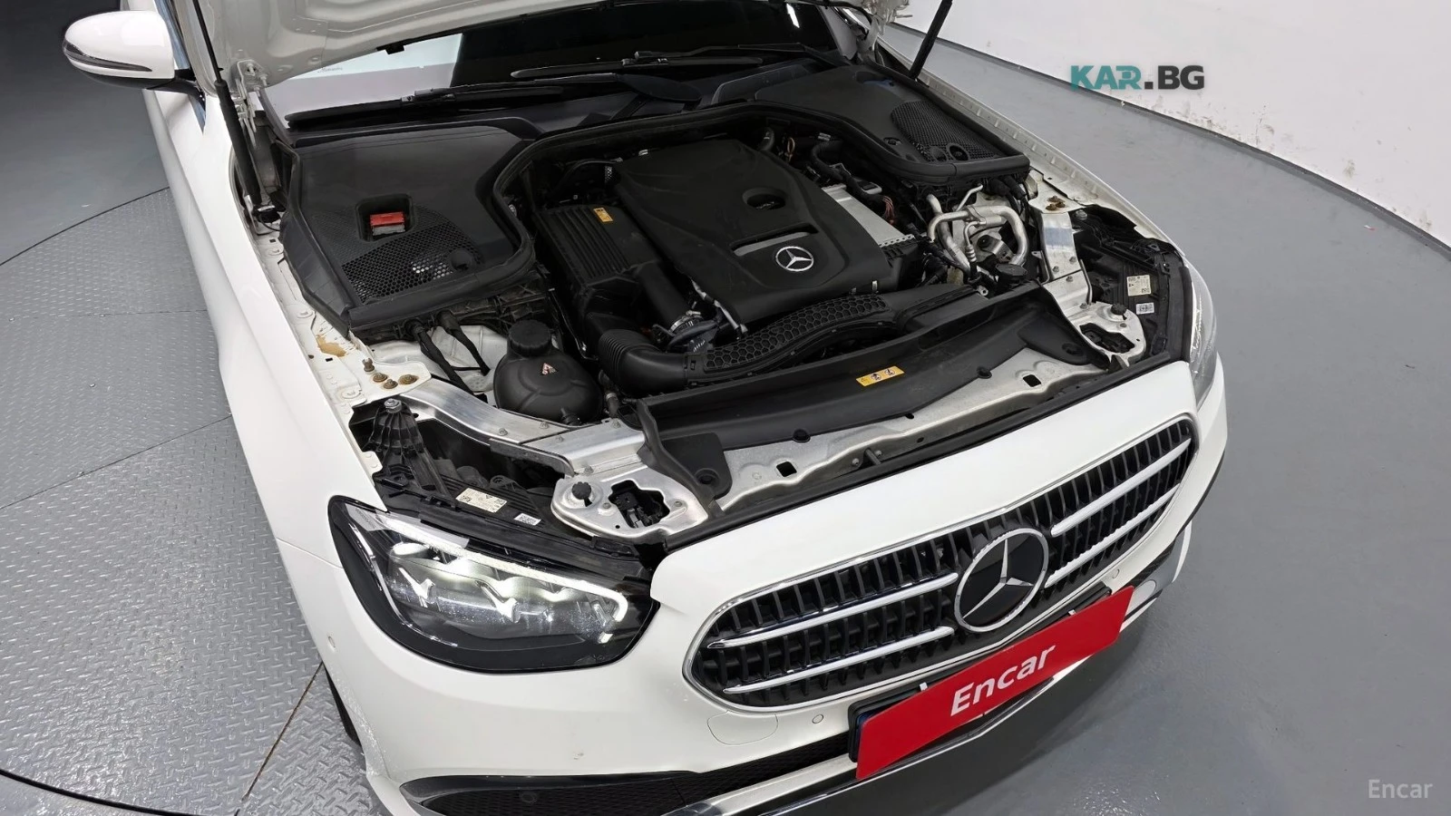 Mercedes-Benz E 250 * 360* ПАНО* KEYLESS* Camera* ПОДГРЕВ* , снимка 6 - Автомобили и джипове - 55404633