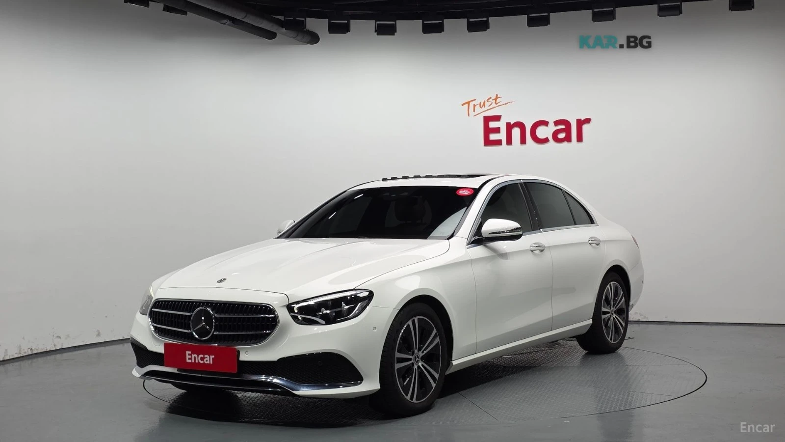 Mercedes-Benz E 250 * 360* ПАНО* KEYLESS* Camera* ПОДГРЕВ* 