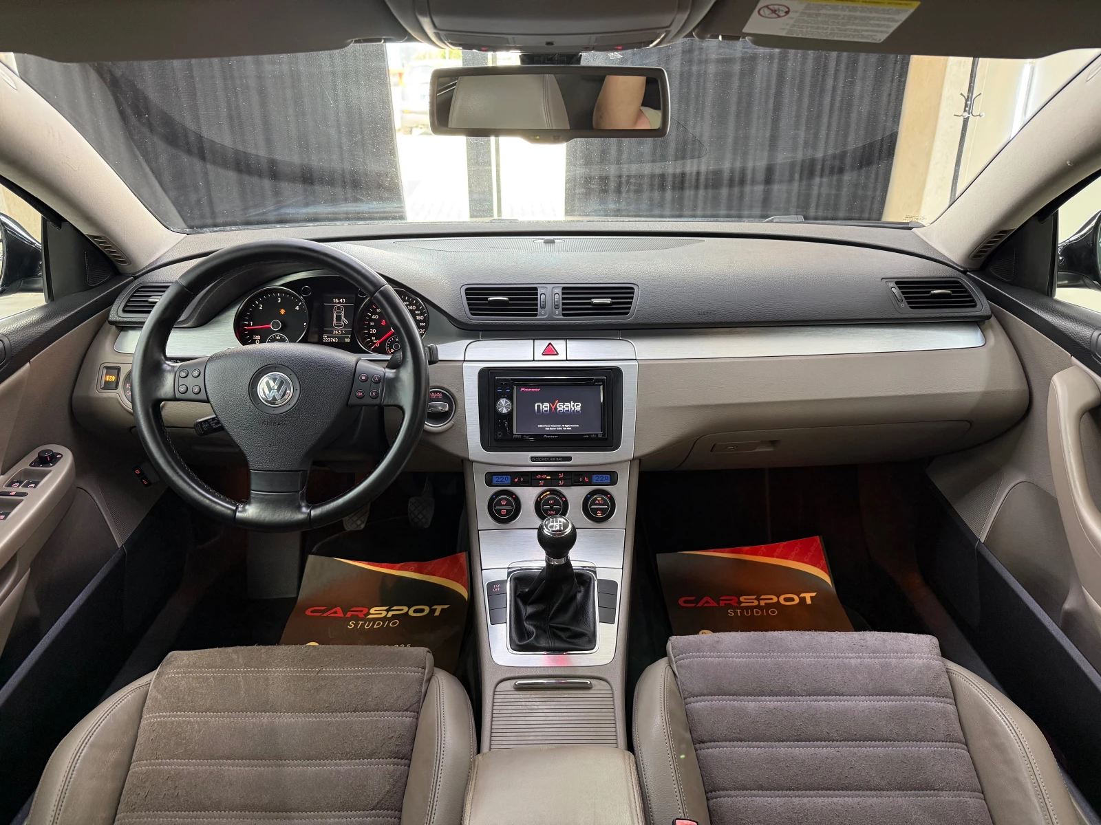 VW Passat 2.0TDI 170к.с. HIGHLINE, снимка 7 - Автомобили и джипове - 55578951