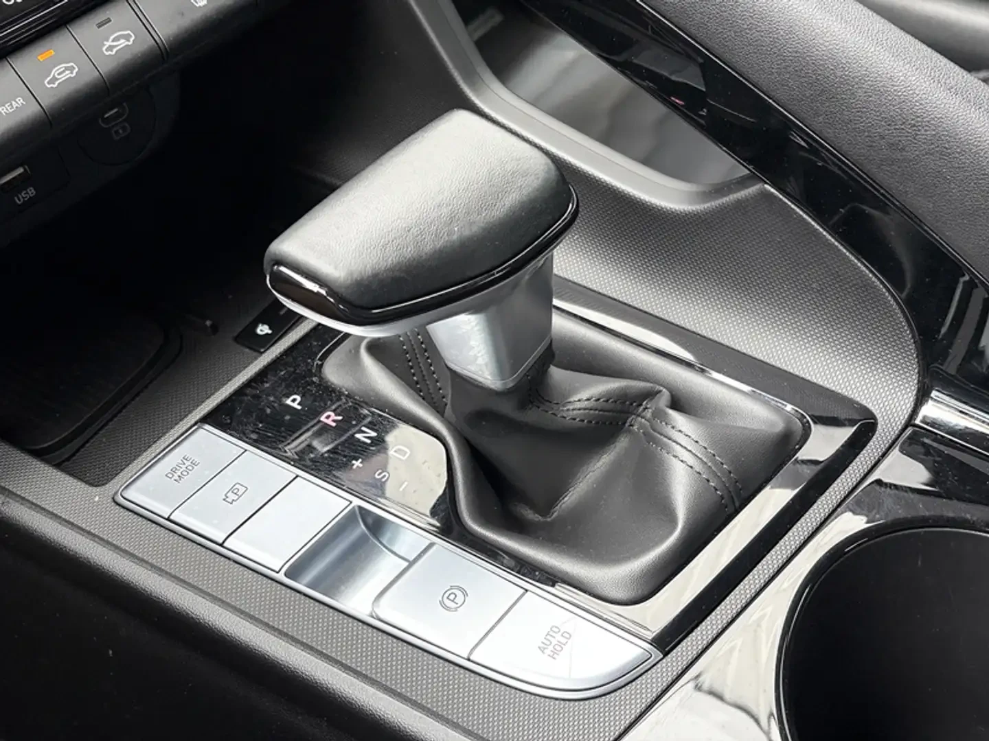 Hyundai Elantra Luxury DCT Leather Roof Navi Remote Start, снимка 17 - Автомобили и джипове - 55661664