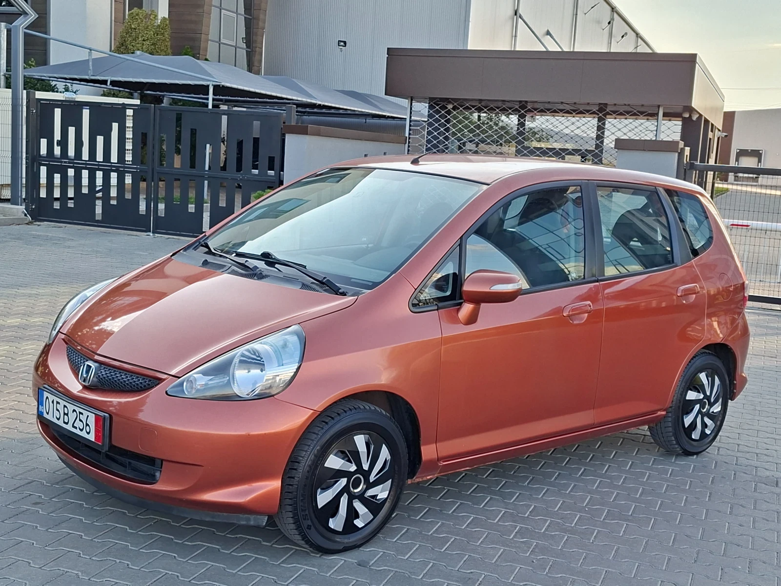Honda Jazz 1.4i* (83кс)* FACELIFT* НОВ ВНОС* , снимка 5 - Автомобили и джипове - 56059133