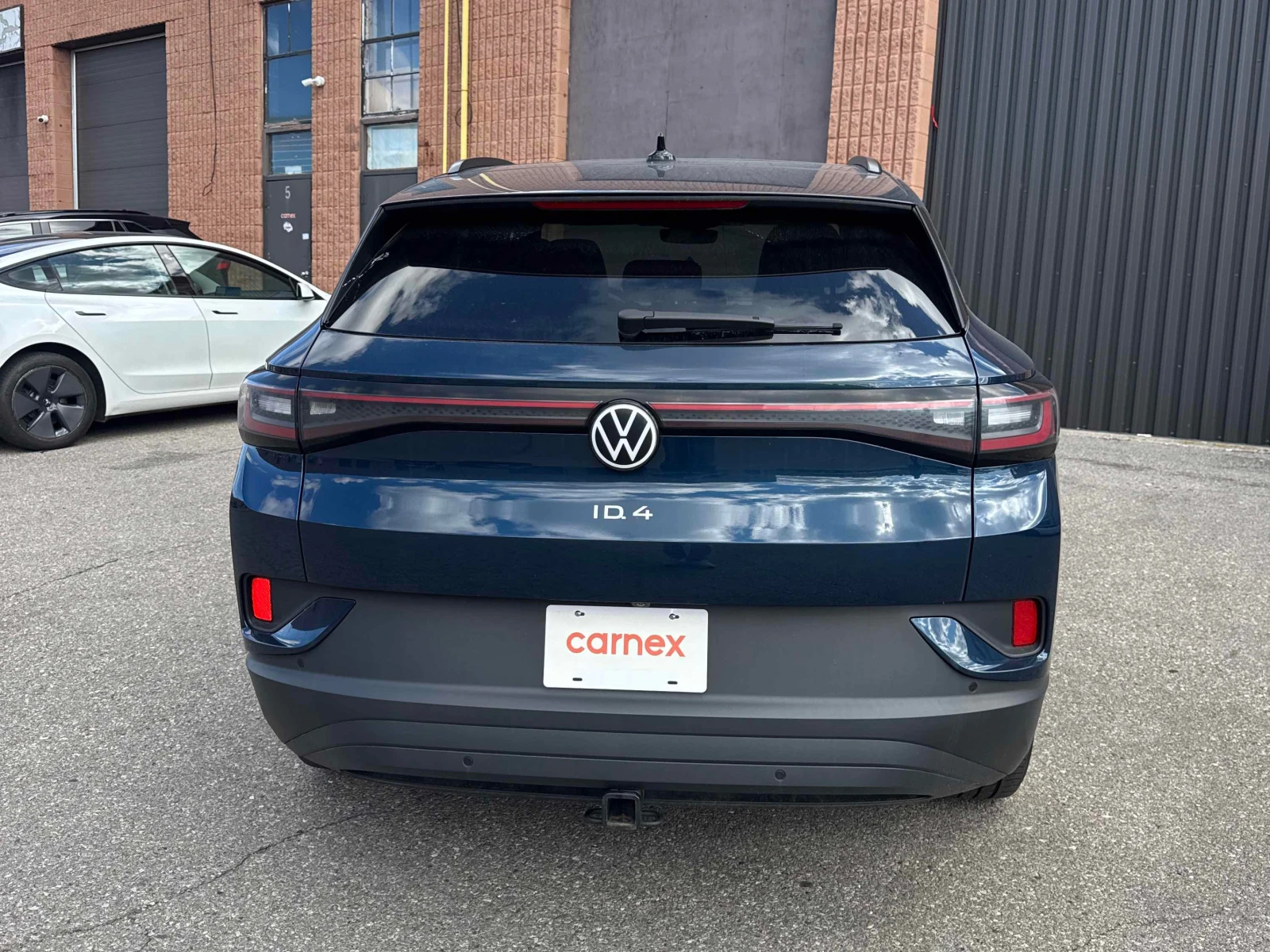 VW ID.4 * Pro * АВТОКРЕДИТ БЕЗ ПЪРВОНАЧАЛНА ВНОСКА* , снимка 4 - Автомобили и джипове - 56077645