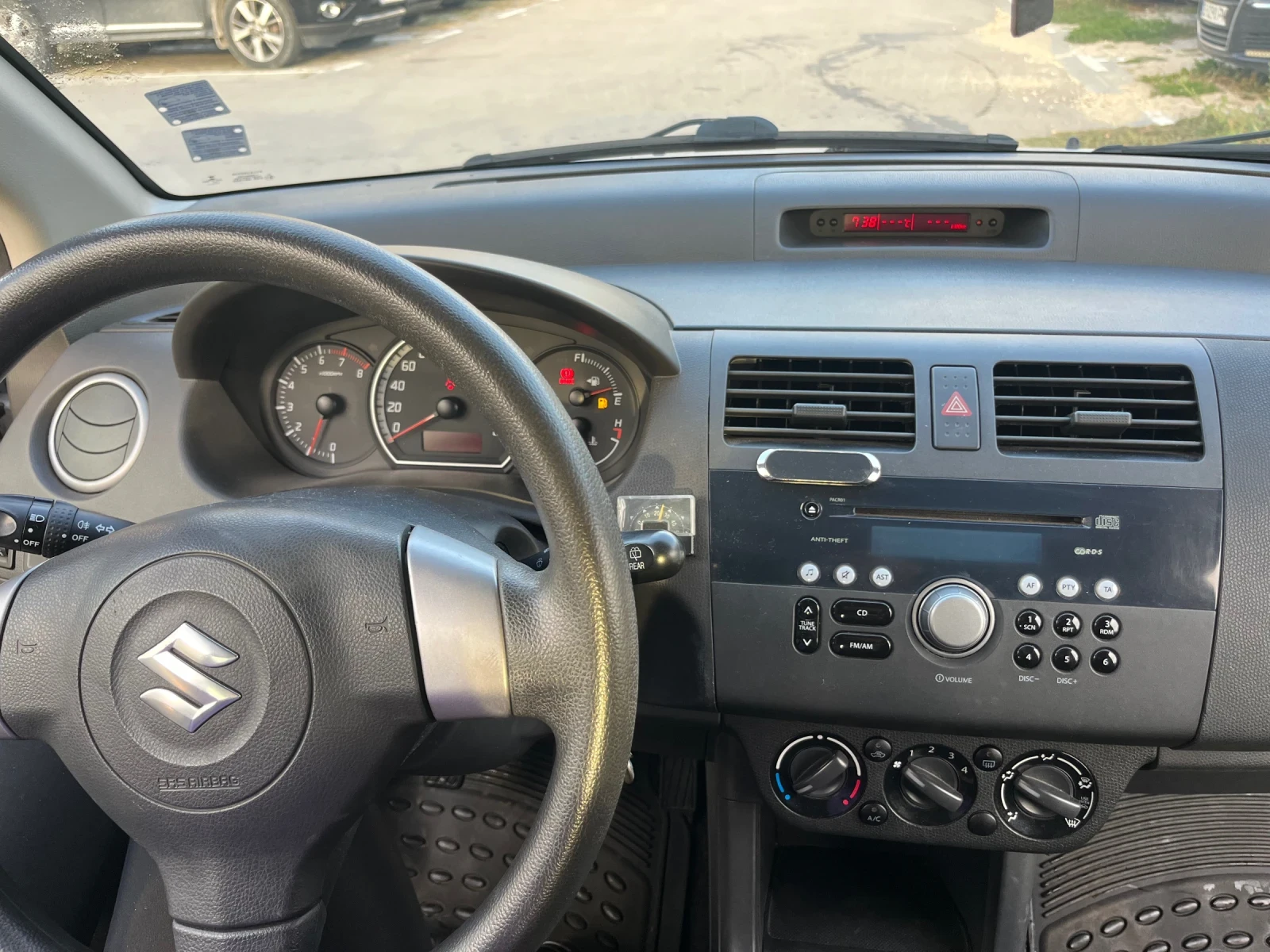 Suzuki Swift, снимка 3 - Автомобили и джипове - 56246018