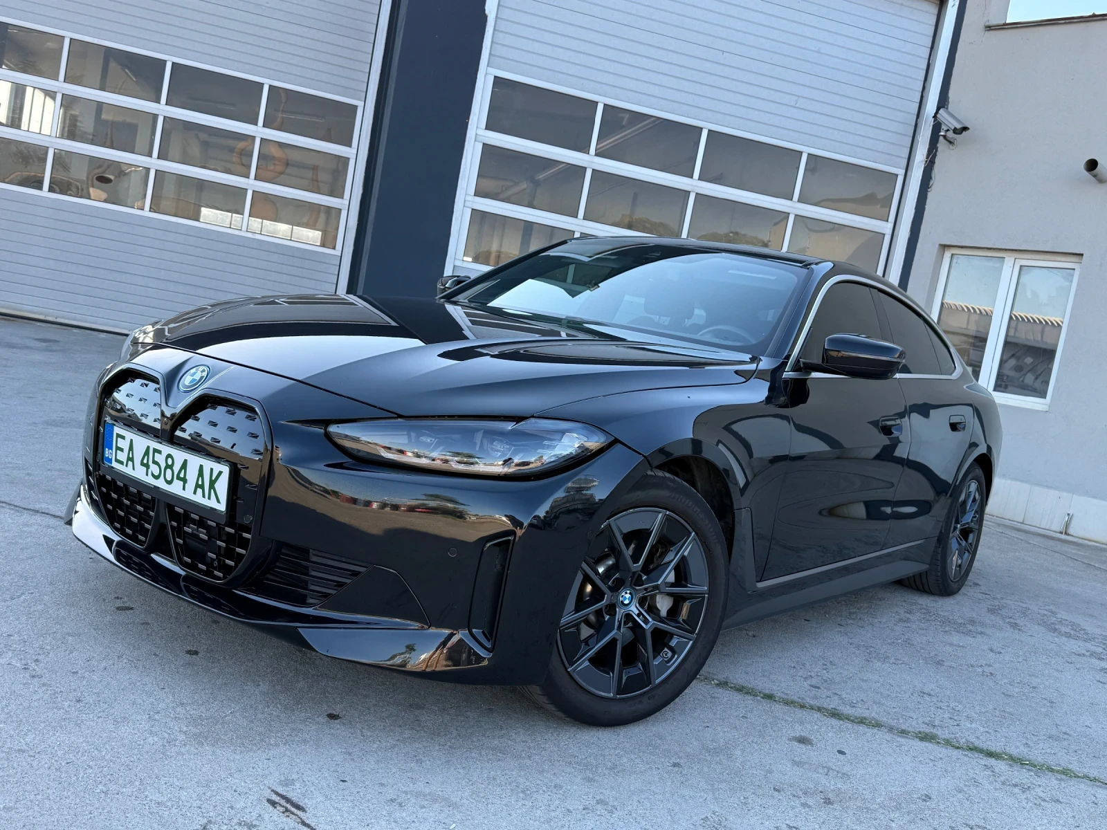 BMW i4 eDrive 40, снимка 3 - Автомобили и джипове - 56403362