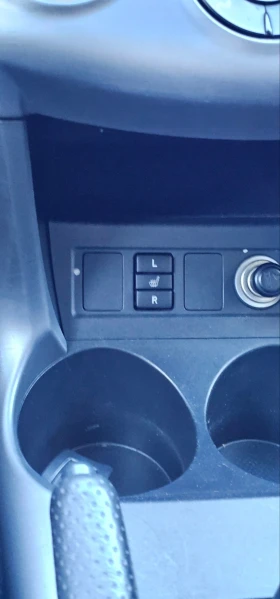 Toyota Rav4 2.2 D4D, снимка 9