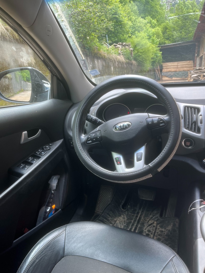 Kia Sportage 2.0 CRDI, снимка 9 - Автомобили и джипове - 46275997