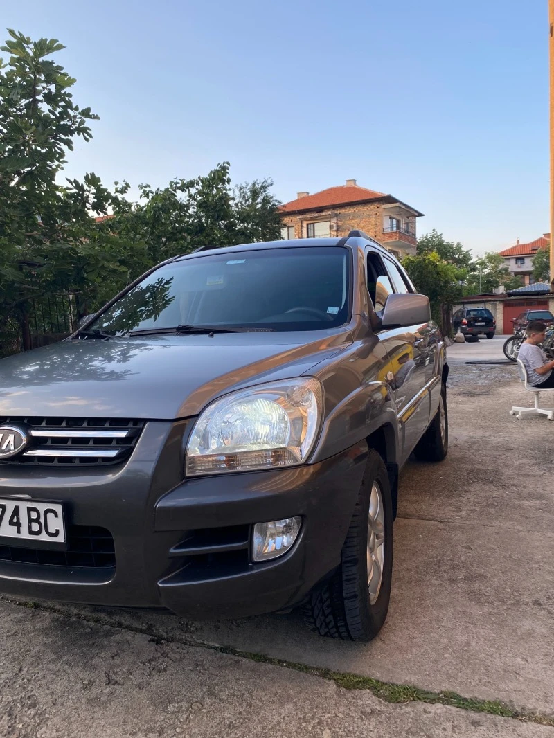 Kia Sportage, снимка 9 - Автомобили и джипове - 47138842