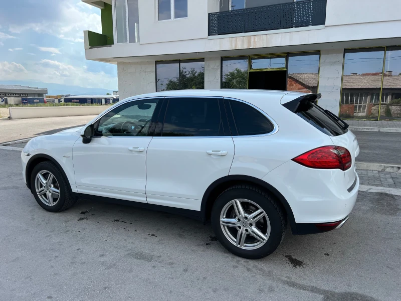 Porsche Cayenne, снимка 6 - Автомобили и джипове - 47420599