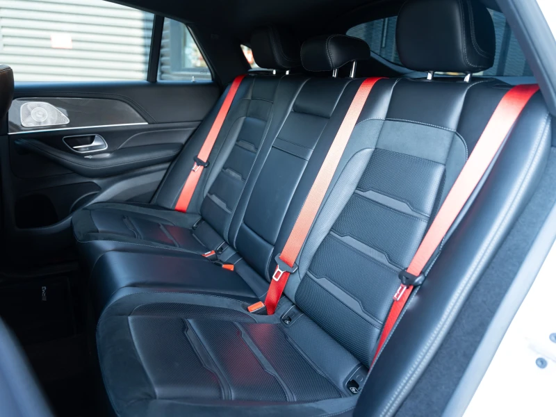 Mercedes-Benz GLE 53 4MATIC + Coupe, снимка 16 - Автомобили и джипове - 51301171