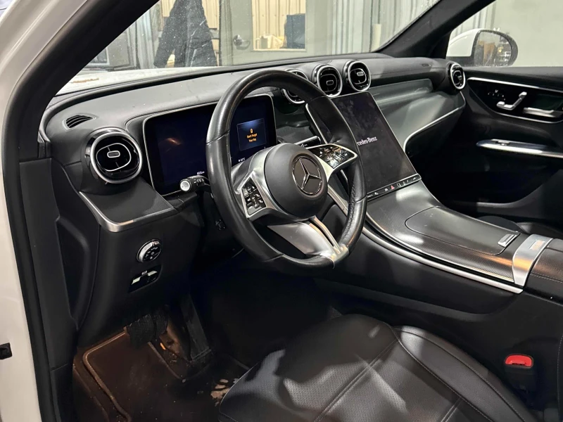 Mercedes-Benz GLC 300 * * CARFAX * * АВТО КРЕДИТ * * , снимка 6 - Автомобили и джипове - 52667597
