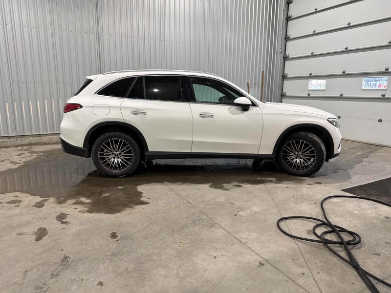 Mercedes-Benz GLC 300 * * CARFAX * * АВТО КРЕДИТ * * , снимка 3 - Автомобили и джипове - 52667597