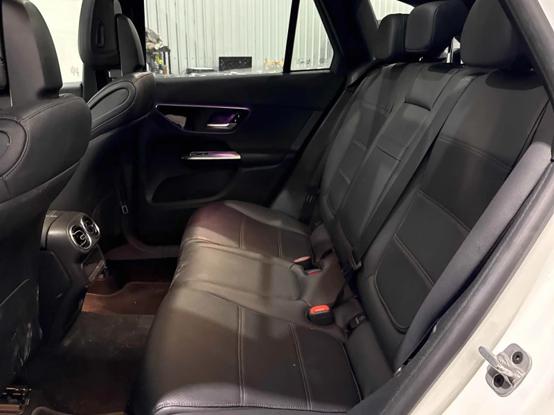 Mercedes-Benz GLC 300 * * CARFAX * * АВТО КРЕДИТ * * , снимка 11 - Автомобили и джипове - 52667597