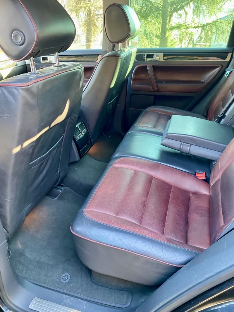 VW Touareg, снимка 14 - Автомобили и джипове - 52870026