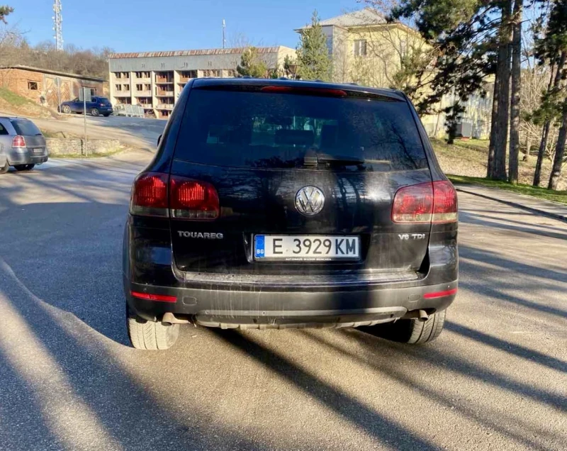 VW Touareg, снимка 6 - Автомобили и джипове - 52870026