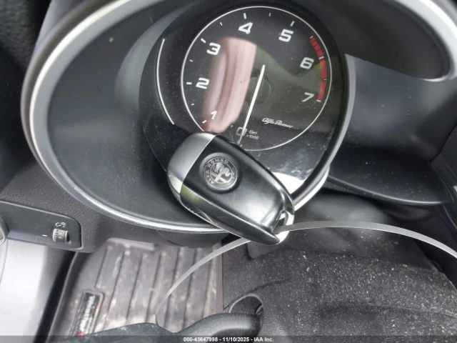 Alfa Romeo Stelvio Q4| DISTRONIC| HARMAN, снимка 11 - Автомобили и джипове - 52625317