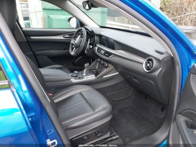 Alfa Romeo Stelvio Q4| DISTRONIC| HARMAN - изображение 5