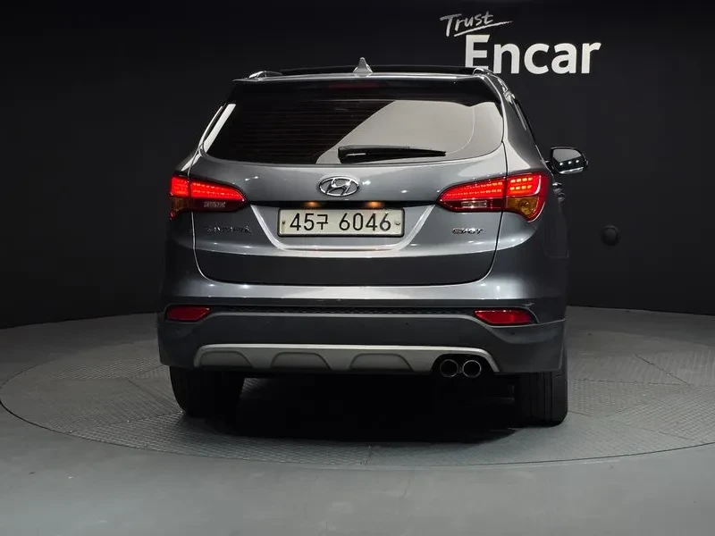 Hyundai Santa fe 2.0, снимка 4 - Автомобили и джипове - 54872104