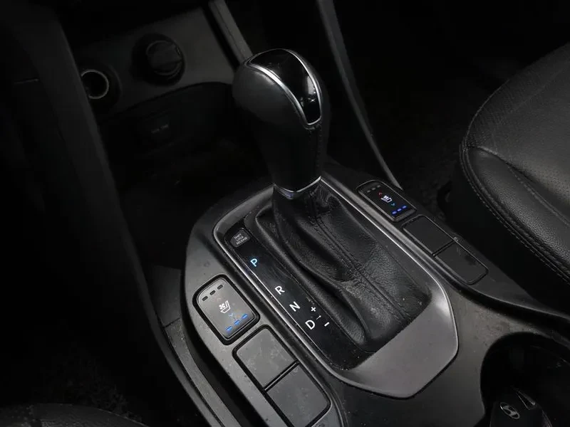 Hyundai Santa fe 2.0, снимка 9 - Автомобили и джипове - 54872104