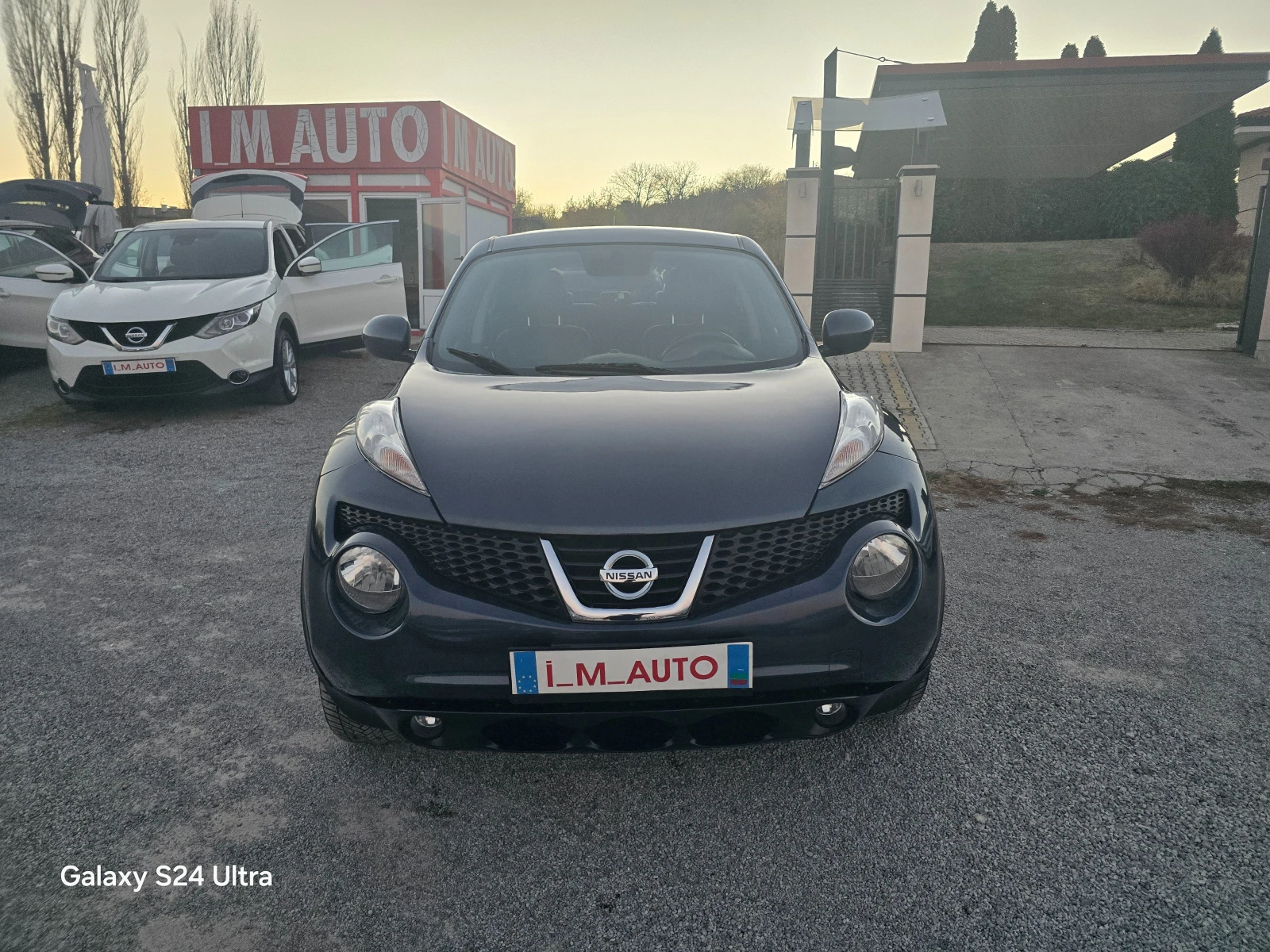 Nissan Juke 1.6I-190K.C-4X4-AVTOMATIC-NAVI - изображение 2