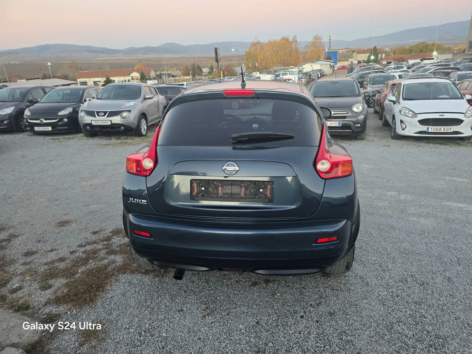 Nissan Juke 1.6I-190K.C-4X4-AVTOMATIC-NAVI - изображение 6